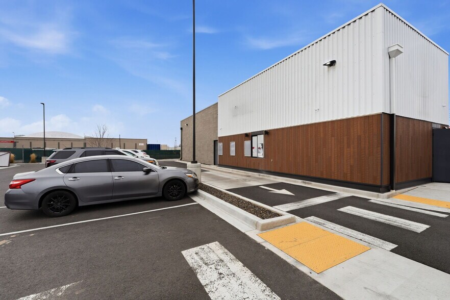 1802 1st, Yakima, WA à louer - Photo du bâtiment - Image 2 de 22