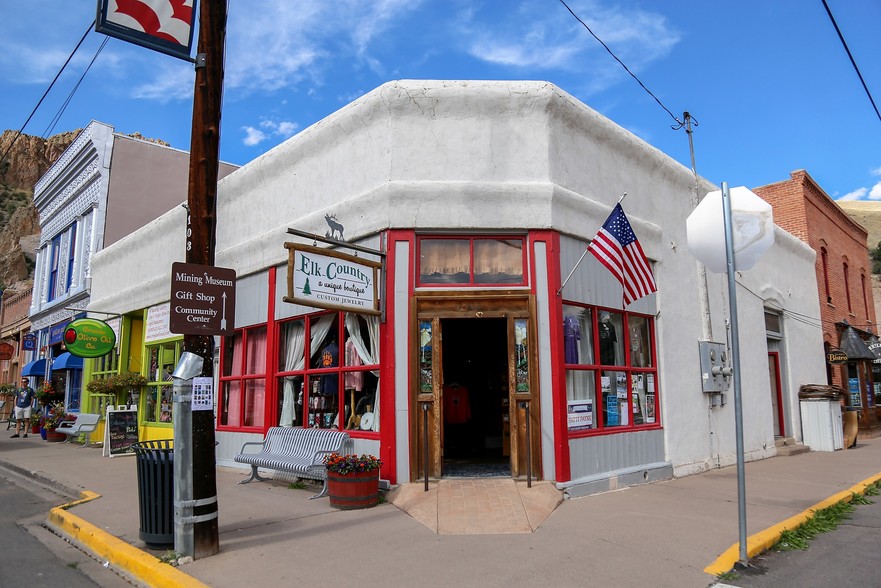 102 N Main St, Creede, CO à vendre - Photo du bâtiment - Image 1 de 1