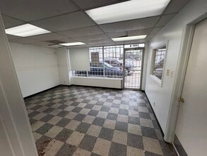 5609 Bellaire Blvd, Houston, TX à louer Photo intérieure- Image 2 de 7