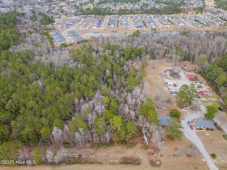 2730 Andrew Jackson Hwy, Leland, NC à vendre - Photo du bâtiment - Image 3 de 13