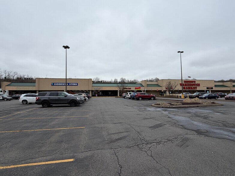 2000-2008 N Township Blvd, Pittston, PA à louer - Photo du bâtiment - Image 2 de 4