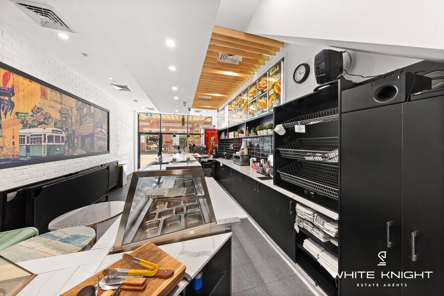 362 Victoria Street, Richmond for sale - Interior Photo - Image 3 of 6