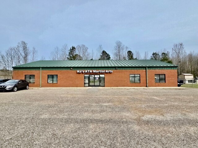 100 Commercial Dr, Atoka, TN à louer Photo principale- Image 1 de 8