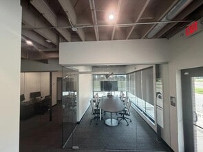 600 NE 4th St, Oklahoma City, OK for lease Interior Photo- Image 1 of 4