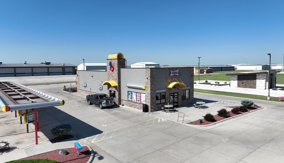 3689 US 40, Oakley, KS for sale - Building Photo - Image 3 of 17