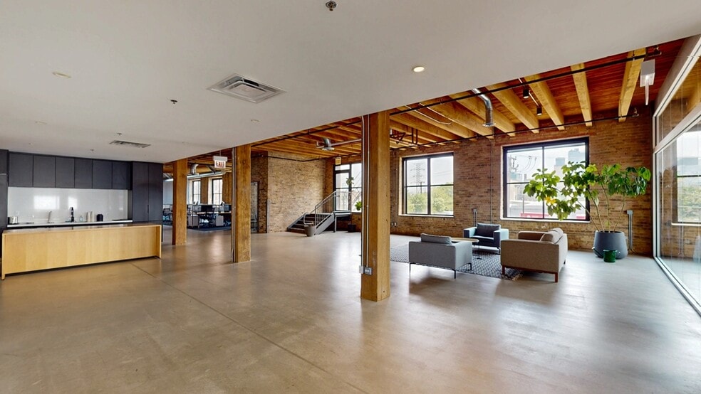 1500 W Carroll Ave, Chicago, IL for lease - Interior Photo - Image 2 of 27