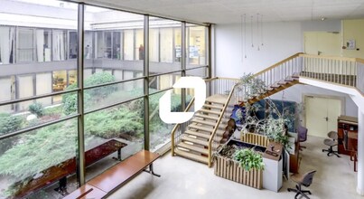 Bureau dans Lisses à louer Photo intérieure- Image 1 de 1