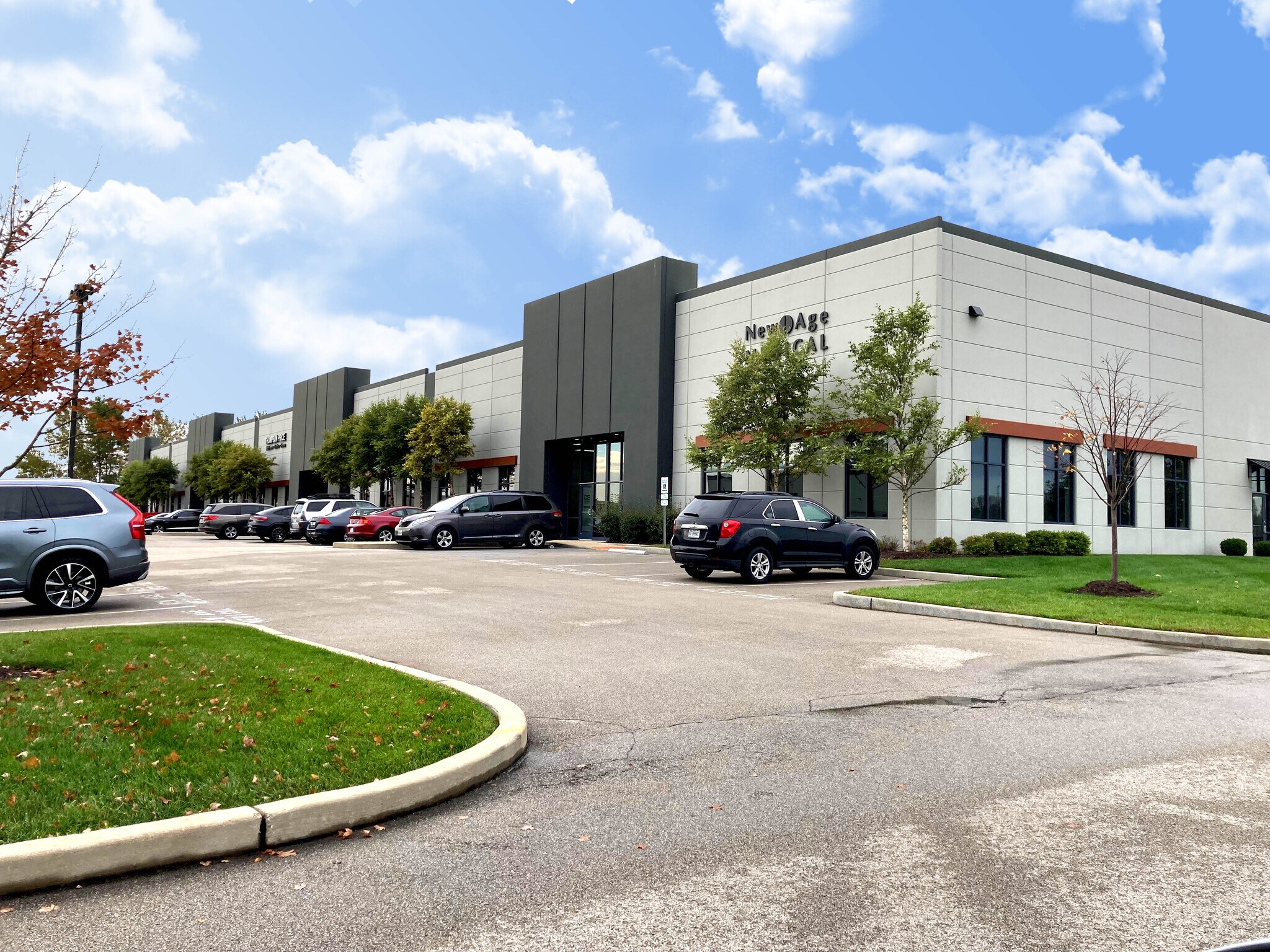 633-645 Spirit Valley Central Dr, Chesterfield, MO for sale Primary Photo- Image 1 of 1