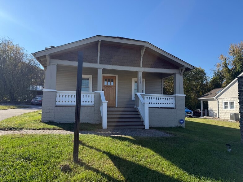 904 W Lamar Alexander Pky, Maryville, TN for lease - Building Photo - Image 2 of 10