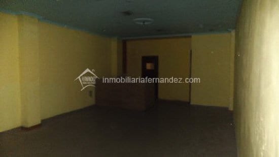 Retail in Cáceres, Cáceres for lease Building Photo- Image 1 of 20