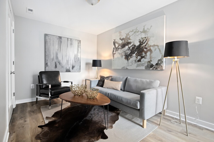 622-624 Girard St NE, Washington, DC à vendre - Photo du bâtiment - Image 2 de 6