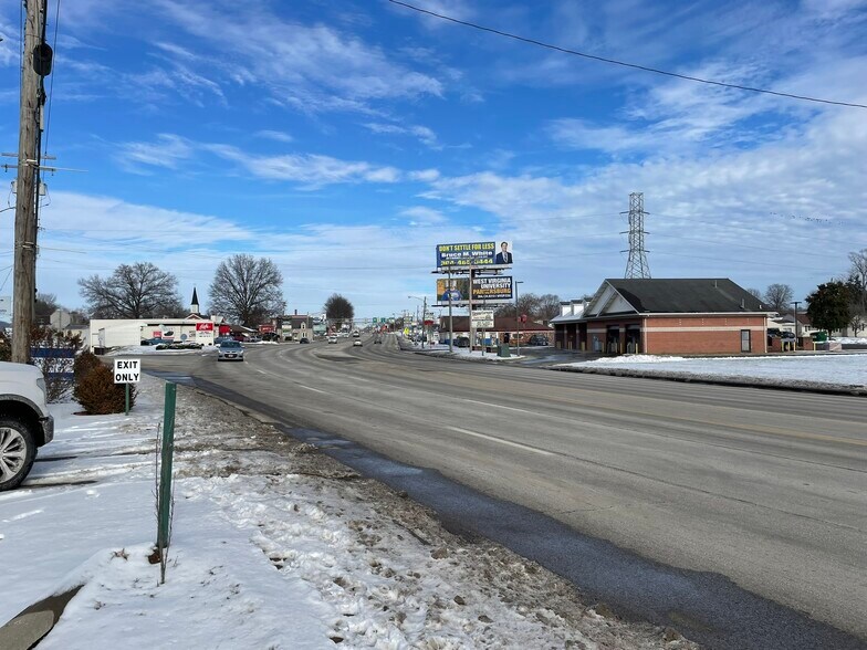 1900 Grand Central Ave, Vienna, WV for sale - Building Photo - Image 2 of 10
