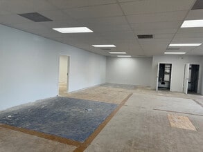 709 N Park Rd, Plant City, FL for lease Interior Photo- Image 2 of 5
