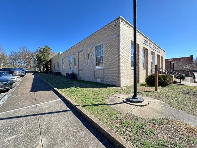 101 Broadway St S, Siloam Springs, AR à vendre - Photo du bâtiment - Image 3 de 11