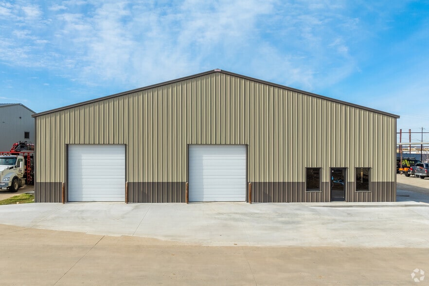 900 Blue Mound Rd E, Haslet, TX à louer - Photo du bâtiment - Image 3 de 7