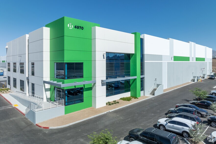 4970 E North Belt Rd, North Las Vegas, NV à louer - Photo du bâtiment - Image 2 de 5