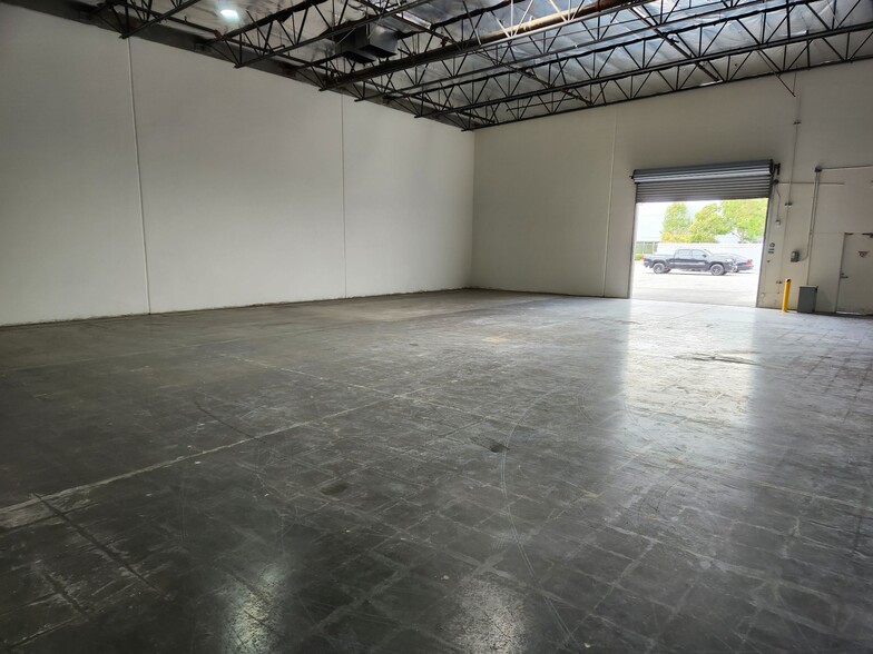 7445-7455 Lampson Ave, Garden Grove, CA for lease - Interior Photo - Image 2 of 6