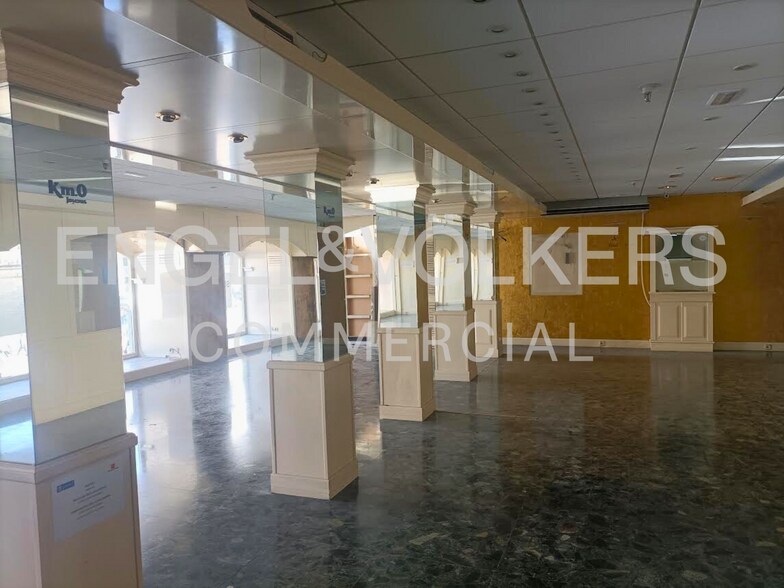 Bureau/Commerce de détail dans Madrid, Madrid à louer - Photo intérieure - Image 2 de 2