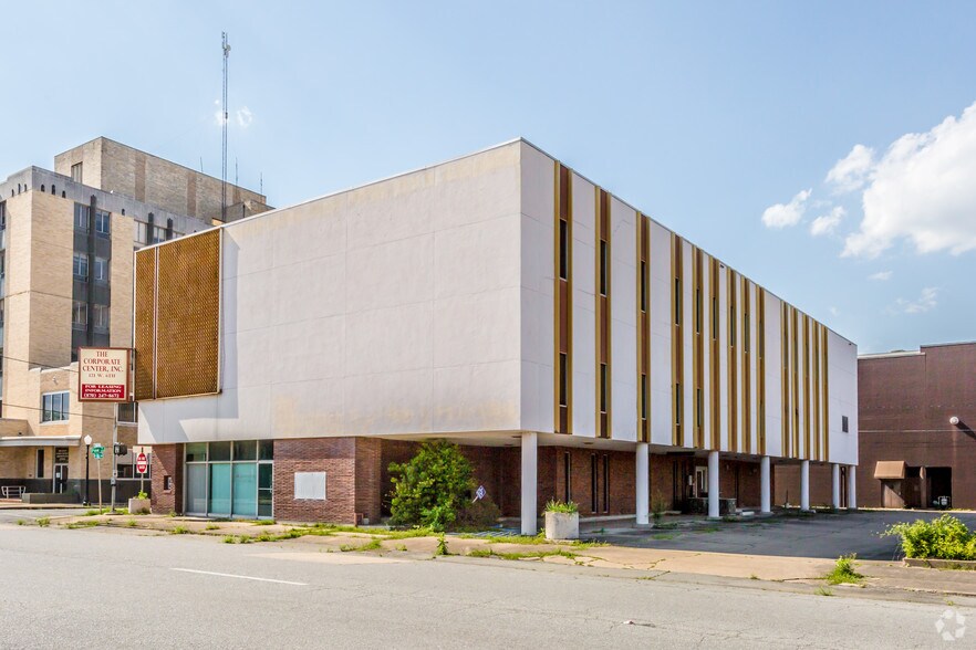 121 W 6th Ave, Pine Bluff, AR à vendre - Photo principale - Image 1 de 7