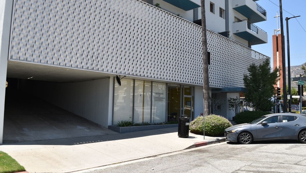 1155 N Brand Blvd, Glendale, CA for lease - Building Photo - Image 3 of 3
