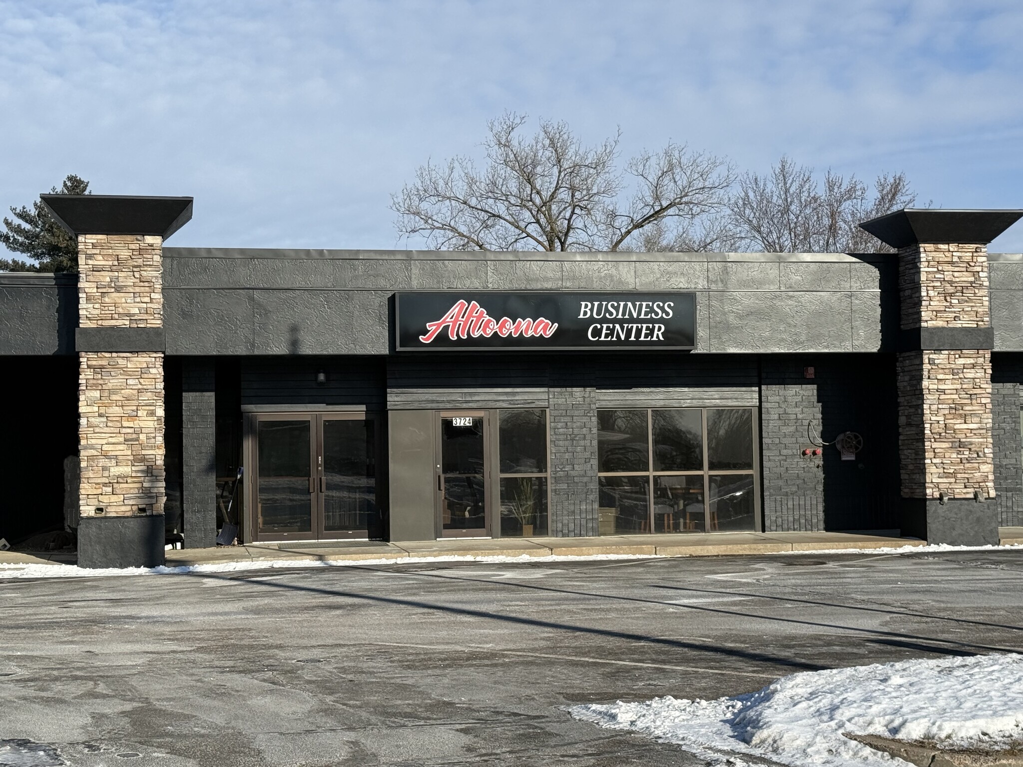 3700-3744 Spooner Ave, Altoona, WI for lease Primary Photo- Image 1 of 5