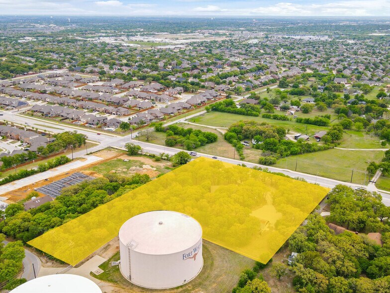 12833 Timberland Blvd, Fort Worth, TX à vendre - Photo du bâtiment - Image 2 de 4