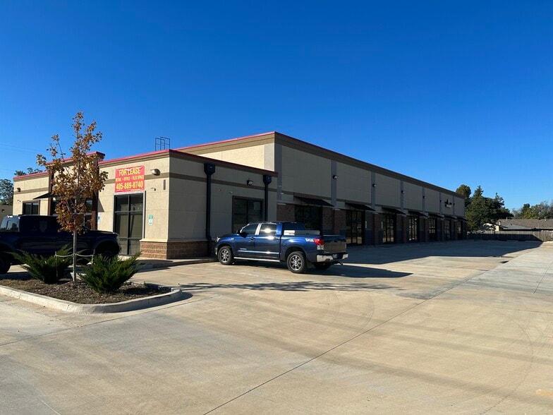 6029 NW 23rd St, Oklahoma City, OK for lease - Building Photo - Image 3 of 8