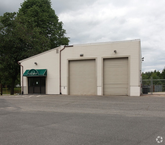 109 Gilbertville Rd, Ware, MA for sale - Building Photo - Image 2 of 4