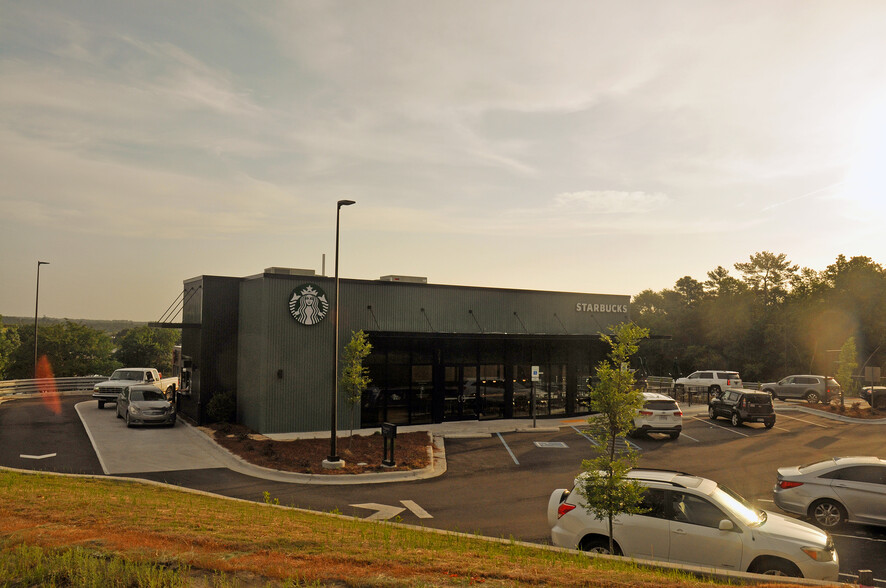 3047 Charleston Hwy, Cayce, South Carolina, Cayce, SC for sale - Building Photo - Image 1 of 1