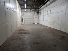 7112 NW Melrose Ln, Oklahoma City, OK for lease Building Photo- Image 2 of 7