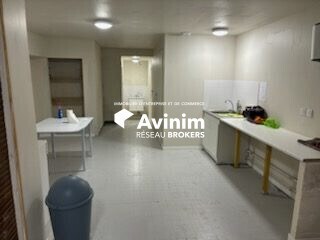 Retail in Le Havre for lease - Interior Photo - Image 2 of 2