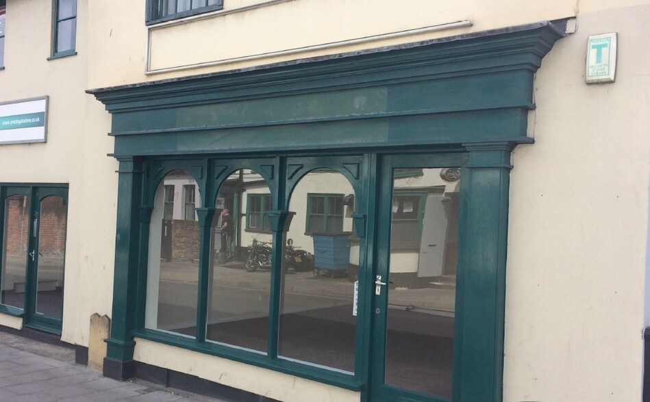 36,37,37A,38,39 Osborne Street portefeuille de 3 propriétés à vendre sur LoopNet.ca - Photo du bâtiment - Image 2 de 6