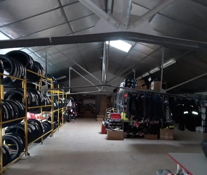 Flex in Besançon for sale - Interior Photo - Image 2 of 4