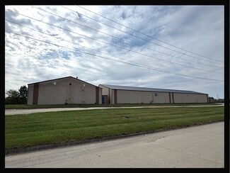 Plus de détails pour 212 Blees Industrial Dr, Macon, MO - Industriel à vendre