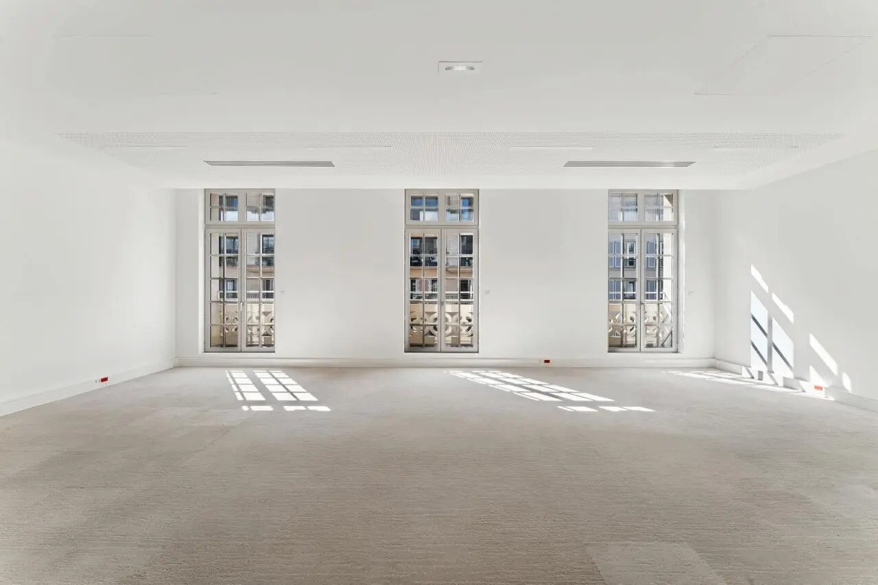 60 Rue Jouffroy D'Abbans, Paris à louer Photo du bâtiment- Image 1 de 28