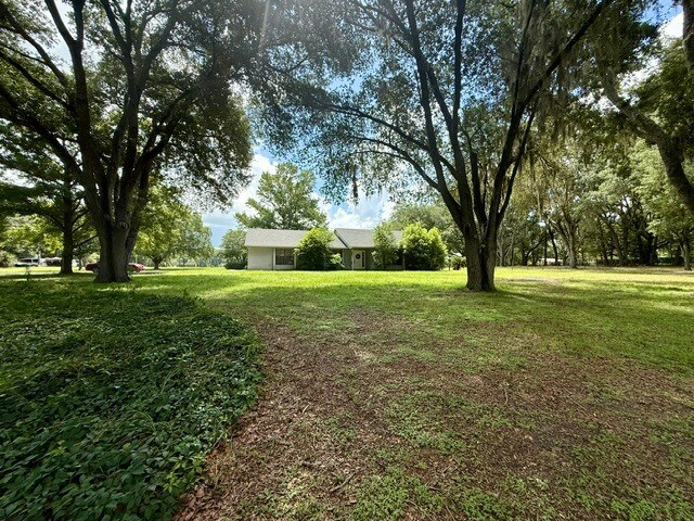 33322 County Road 437, Sorrento, FL à vendre - Photo du bâtiment - Image 2 de 34