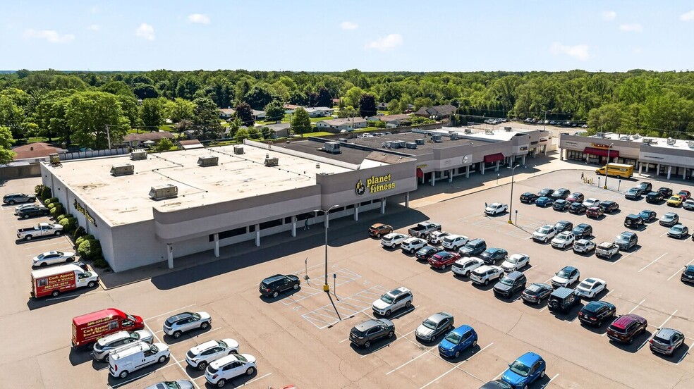 8148-8260 23 Mile Rd, Shelby Township, MI for lease - Building Photo - Image 1 of 8