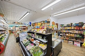 678 Manhattan Ave, Brooklyn, NY à louer Photo intérieure- Image 2 de 3