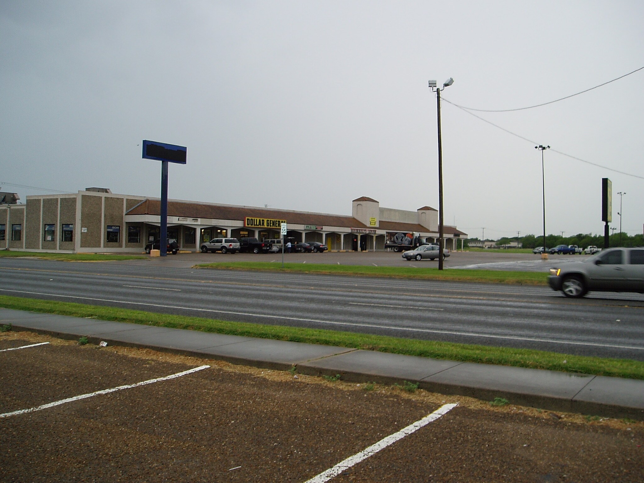1622 S Brahma Blvd, Kingsville, TX for lease Building Photo- Image 1 of 6