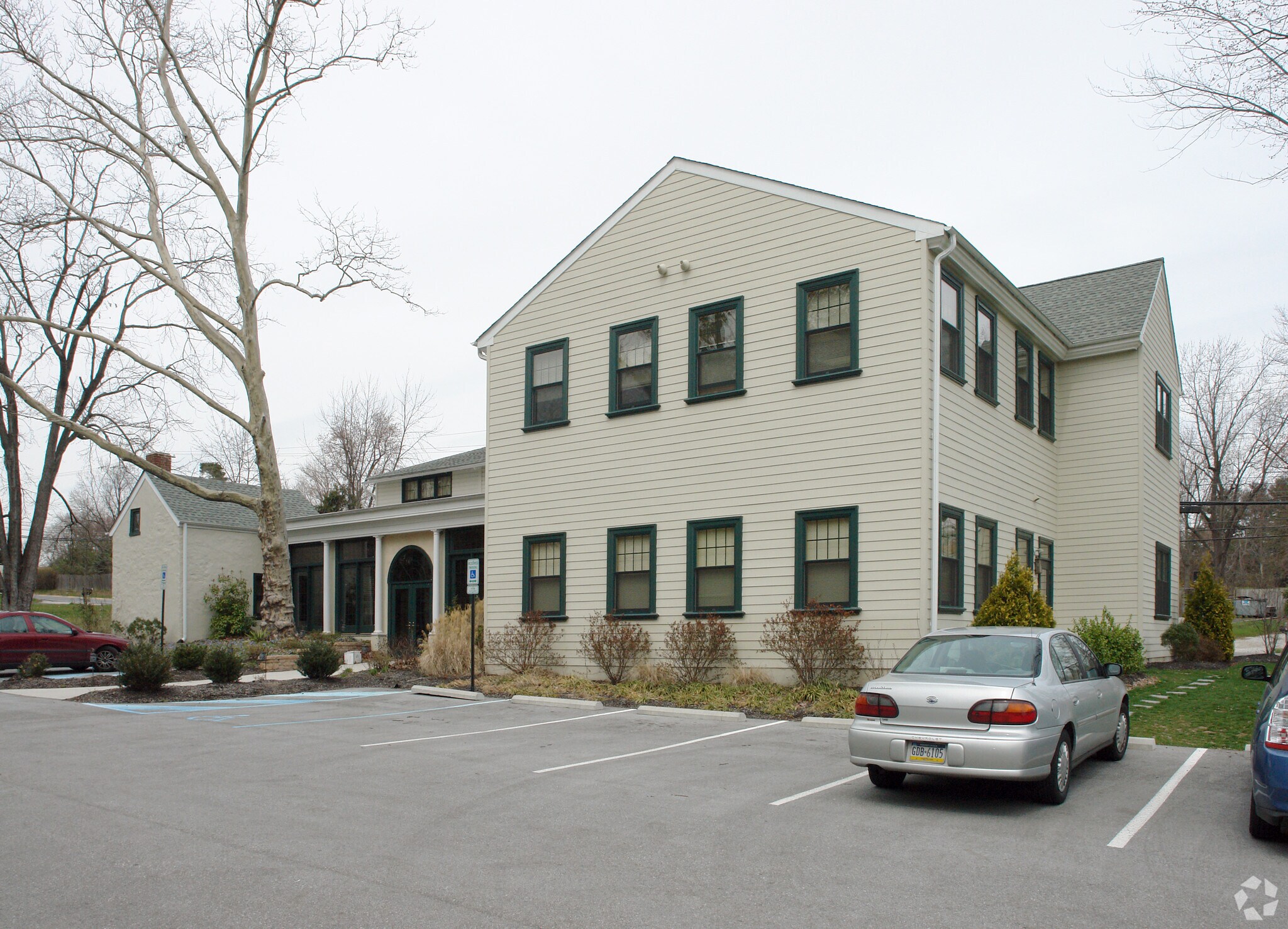 716 W Germantown Pike, Norristown, PA à louer Photo du bâtiment- Image 1 de 8