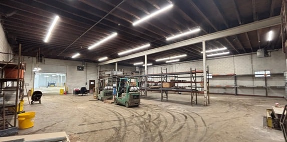 42200 Joy Rd, Plymouth, MI for sale - Interior Photo - Image 2 of 5