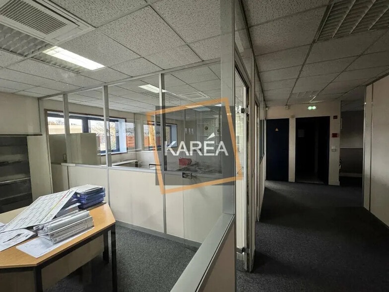 Office in Collégien for lease - Building Photo - Image 2 of 5