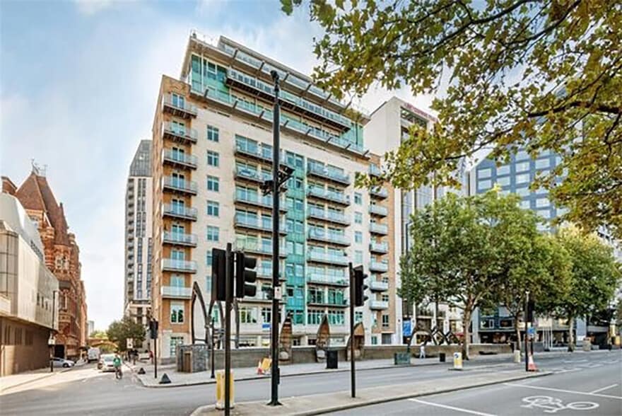 9 Albert Emba, London for lease - Primary Photo - Image 1 of 31