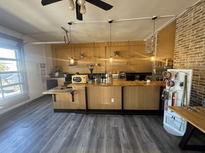 1710 S Broadway, Denver, CO à louer Photo intérieure- Image 2 de 11