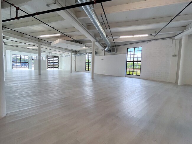 More details for 7240 NE 4th Ave, Miami, FL - Office for Lease
