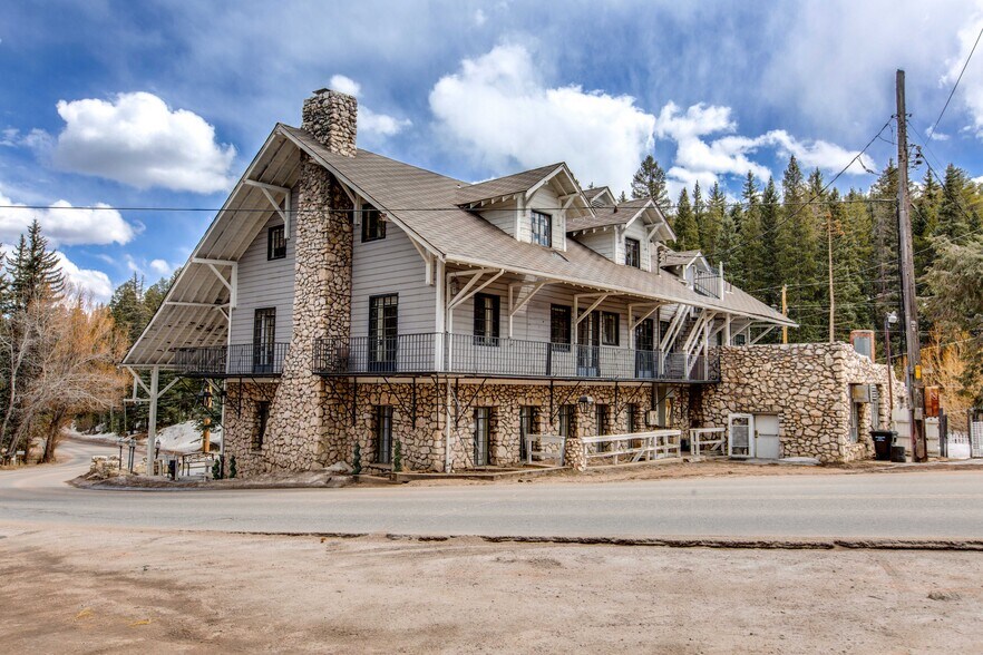 8136 S Brook Forest Rd, Evergreen, CO à vendre - Photo du bâtiment - Image 2 de 44