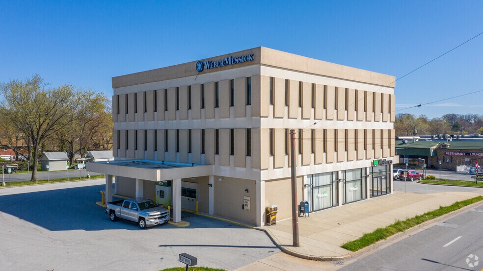 1740 E Joppa Rd, Parkville, MD à louer - Photo du bâtiment - Image 3 de 5