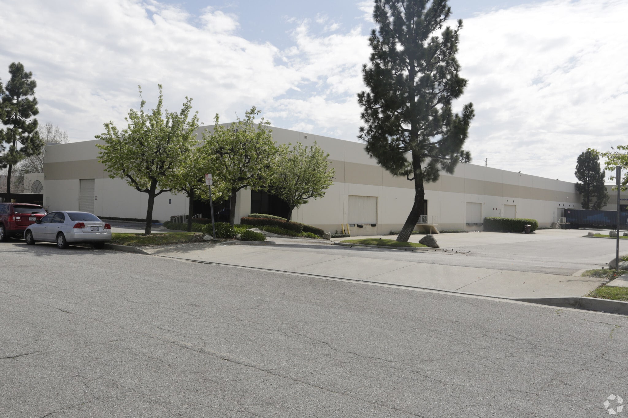 16018 Adelante St, Irwindale, CA for lease Primary Photo- Image 1 of 9