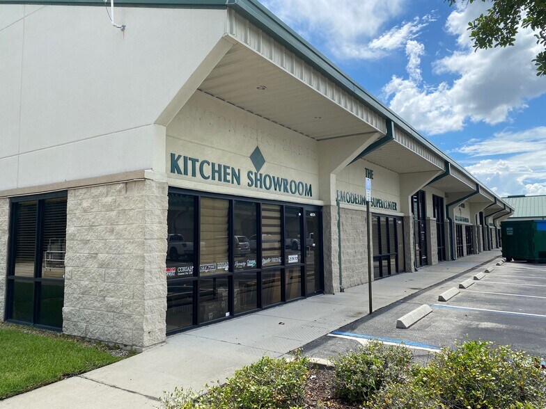 8110 Cypress Plaza Dr, Jacksonville, FL à louer - Photo du bâtiment - Image 2 de 5