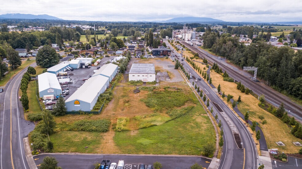 5865 Anderson Ave, Ferndale, WA à vendre - Photo du bâtiment - Image 2 de 4
